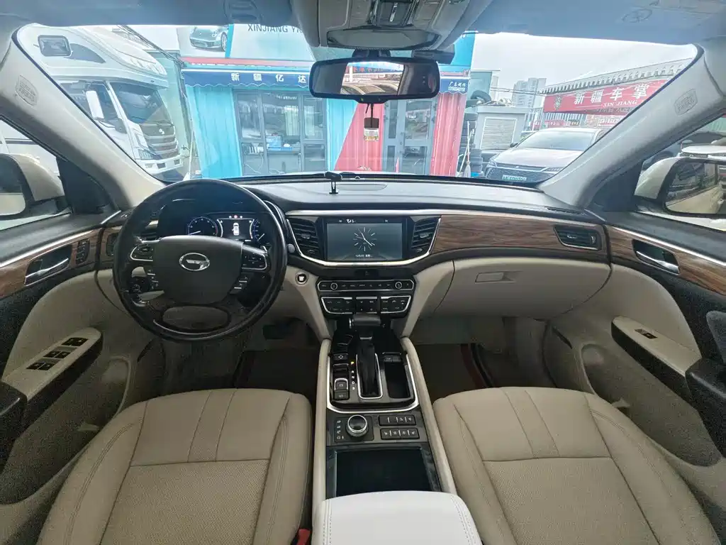 GAC Motor Trumpchi GS8 2018 — фото 6