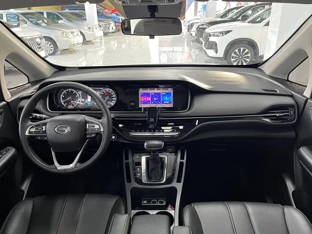 GAC Motor Trumpchi M6 2021 — фото 13