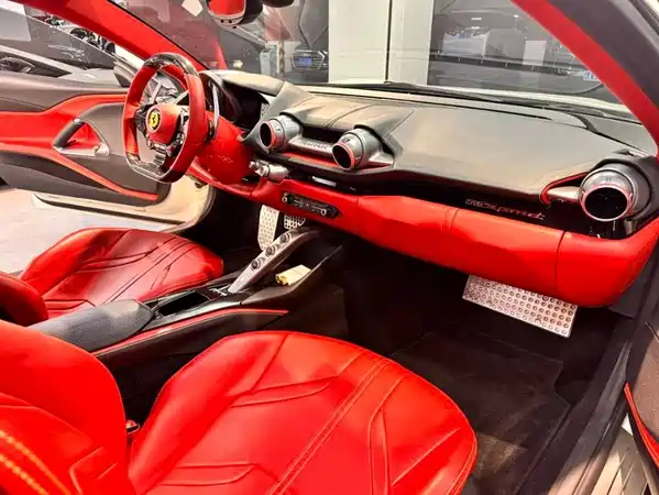 Ferrari 812 2018