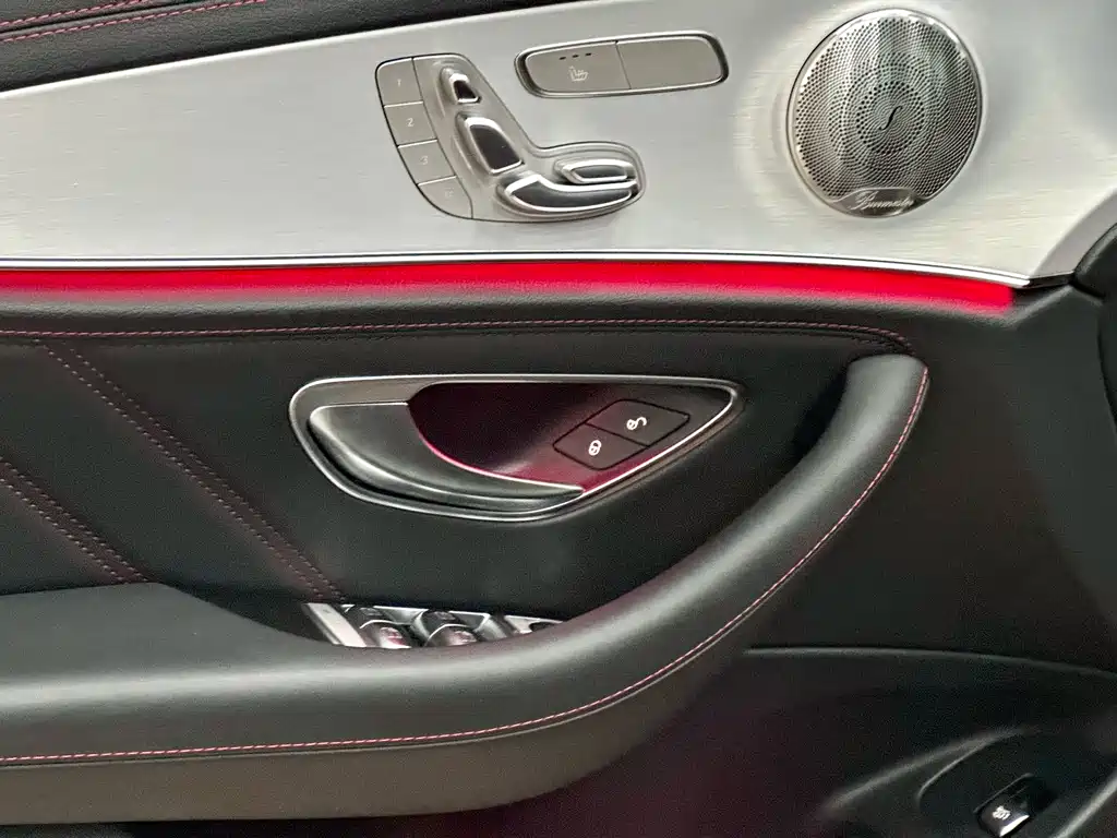 Mercedes-Benz E-Class AMG 2023 — фото 18