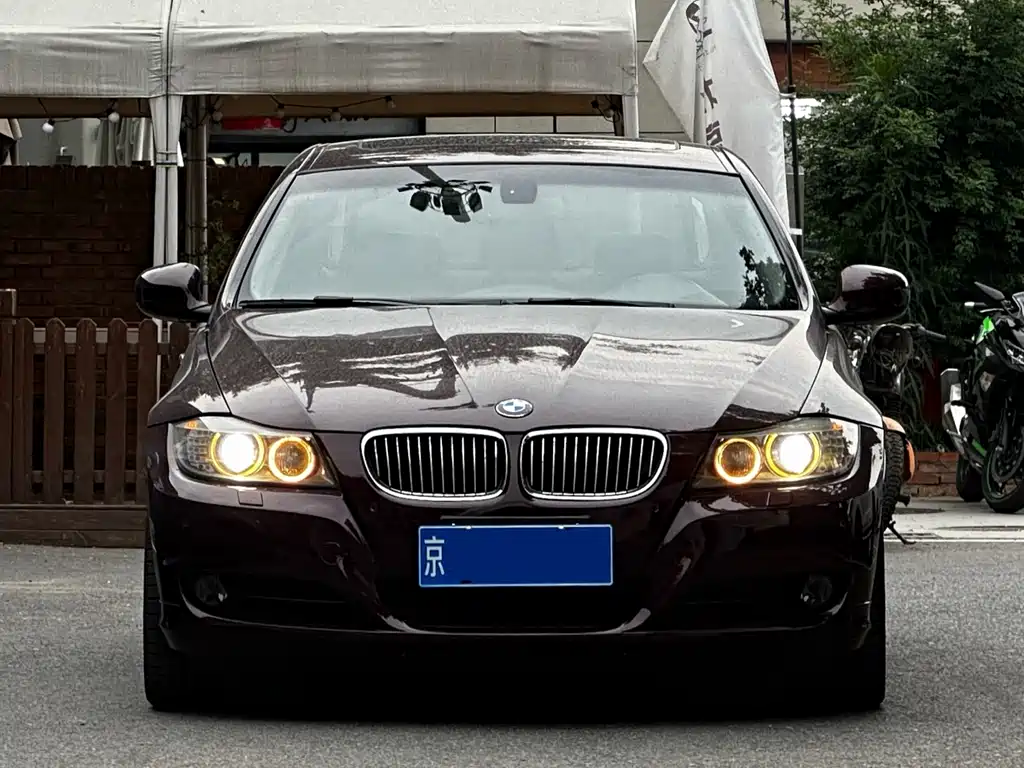 BMW 3 Series 2010