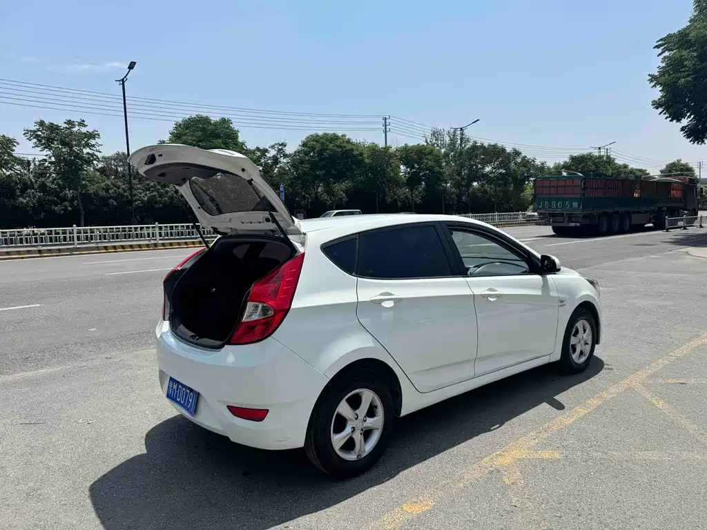 Hyundai Ruiyi 2015 — фото 18