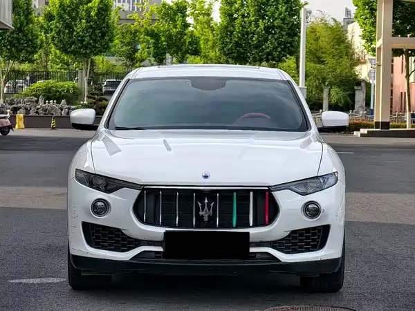 Maserati Levante 2016