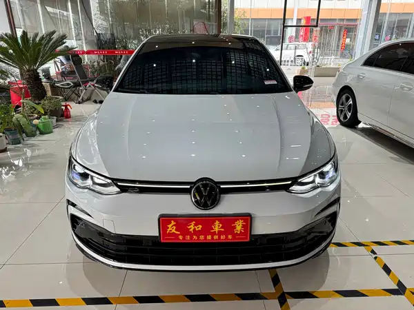 Volkswagen Golf 2023