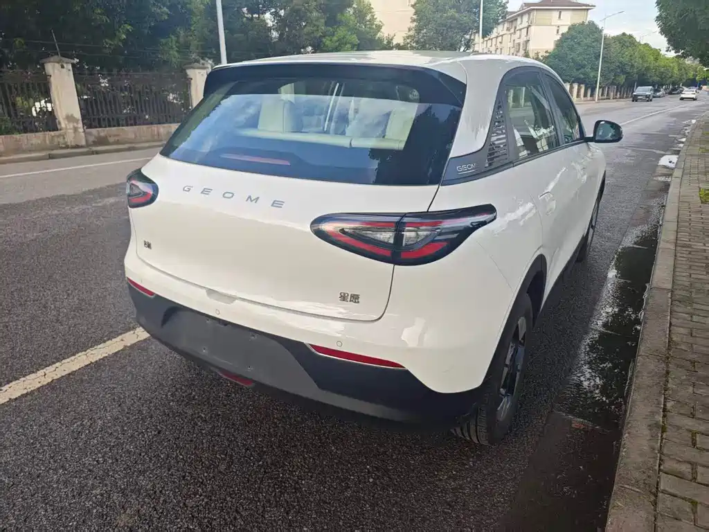Geely Galaxy Starwish 2025