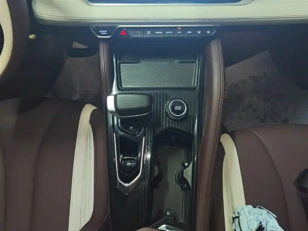 Geely Xingyue L 2023 — фото 14