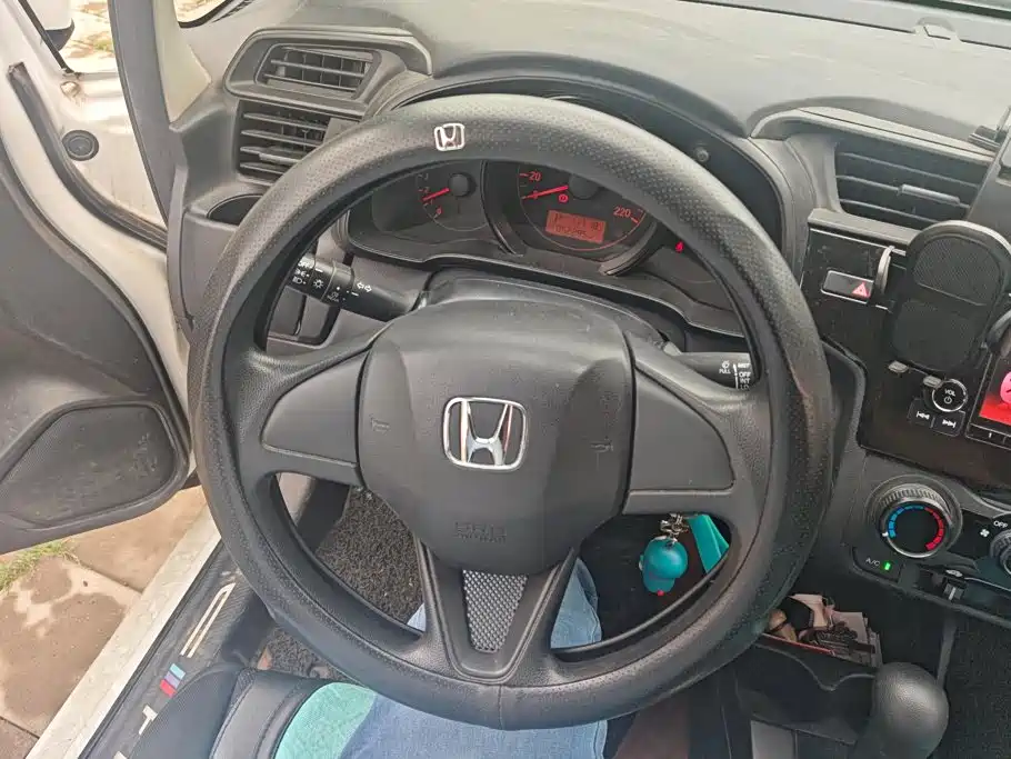 Honda Fit 2018 — фото 15