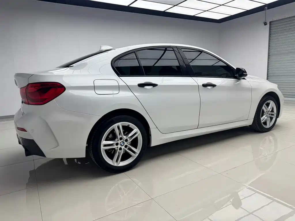 BMW 1 Series 2022