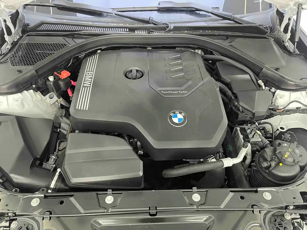 BMW 3 Series 2023 — фото 13