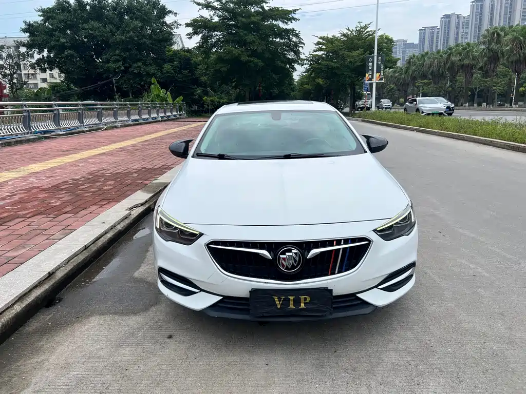 Buick Regal 2018 — фото 2