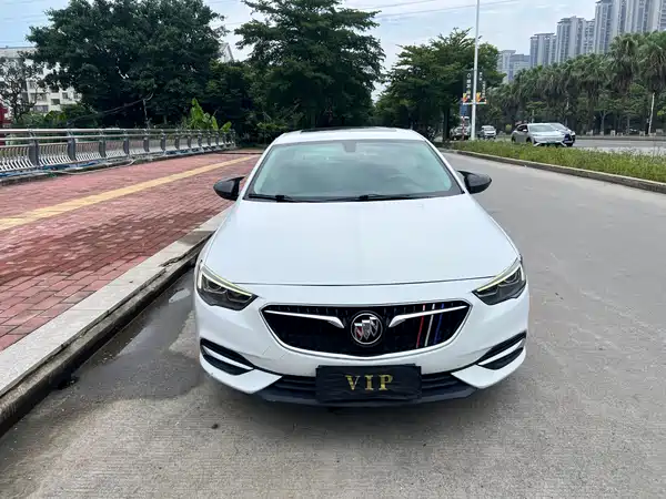 Buick Regal 2018
