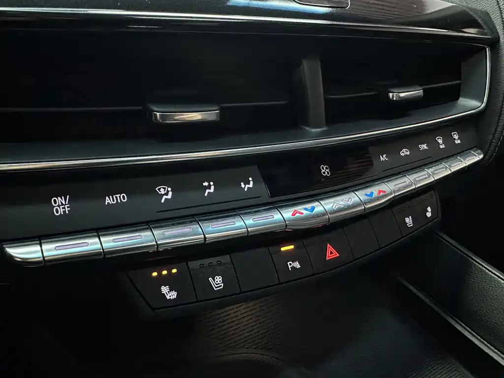 Cadillac CT5 2022 — фото 20
