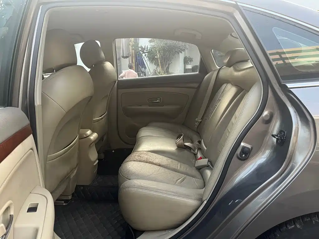 Nissan Sylphy 2012 — фото 12