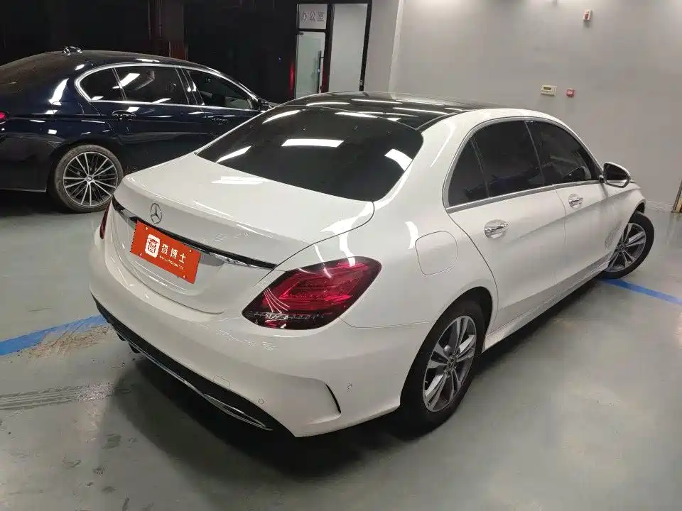 Mercedes-Benz C-Class 2020