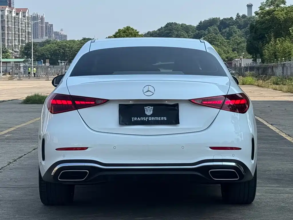Mercedes-Benz C-Class 2024