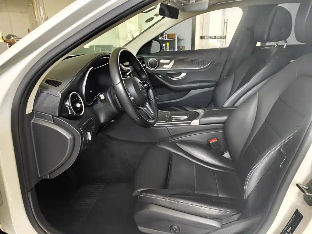 Mercedes-Benz C-Class 2019 — фото 10
