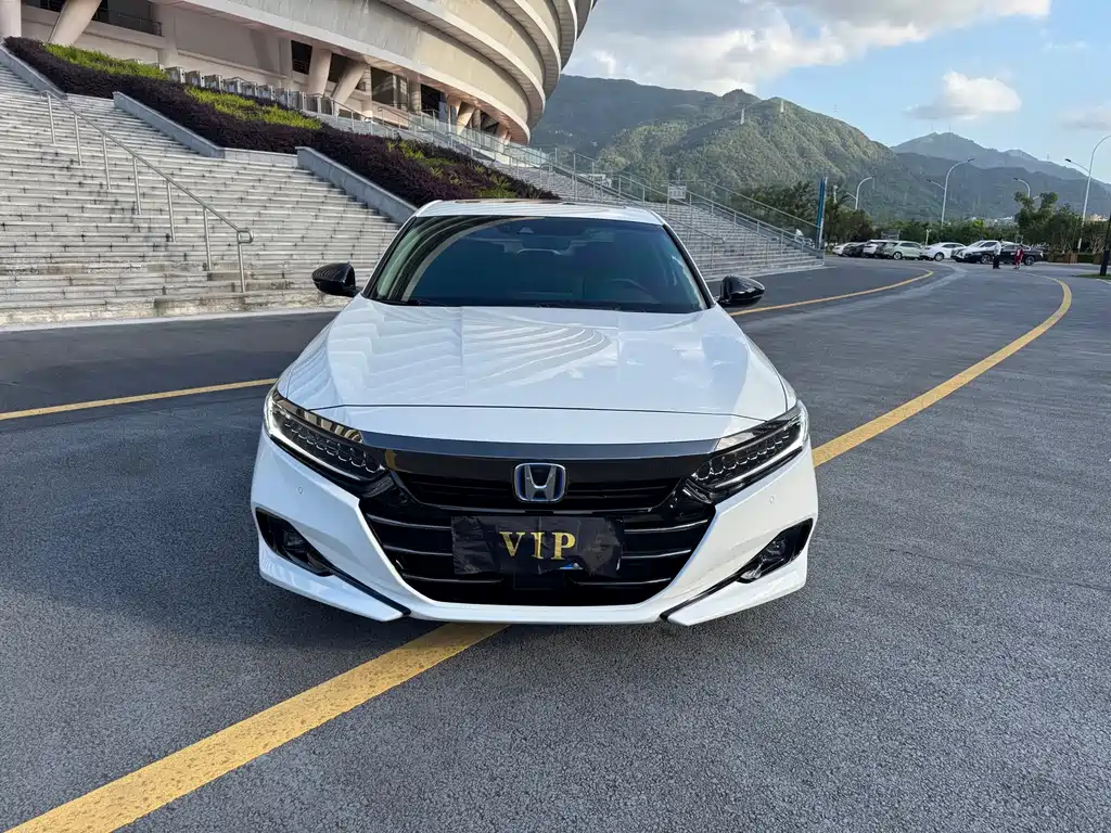 Honda Accord 2022 — фото 2