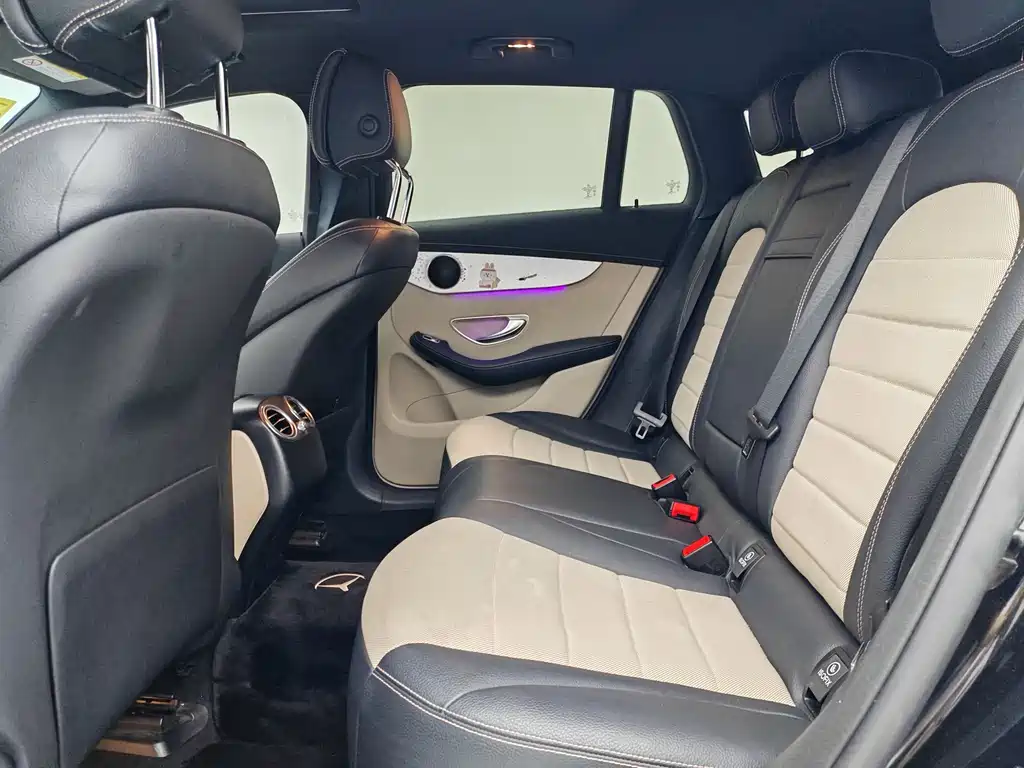 Mercedes-Benz EQC 2021