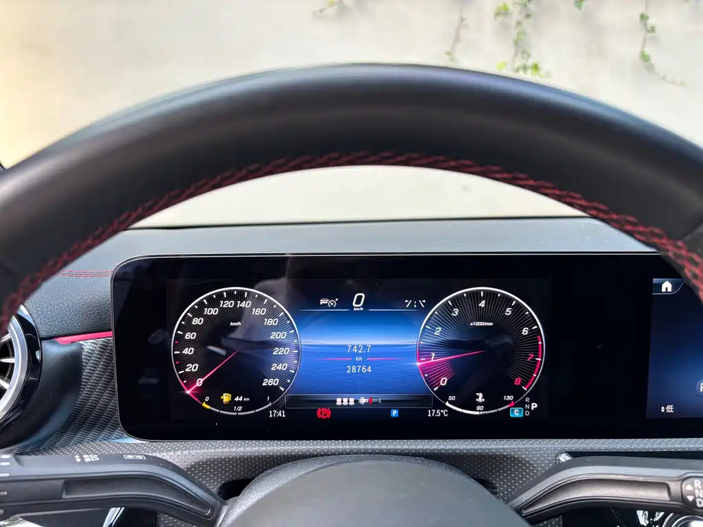 Mercedes-Benz A-Class 2024 — фото 20