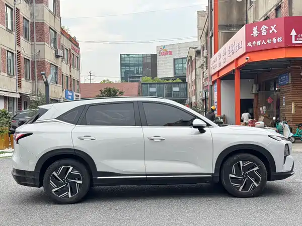 Wuling Starlight S 2024