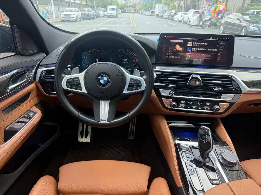 BMW 6 Series GT 2024 — фото 14