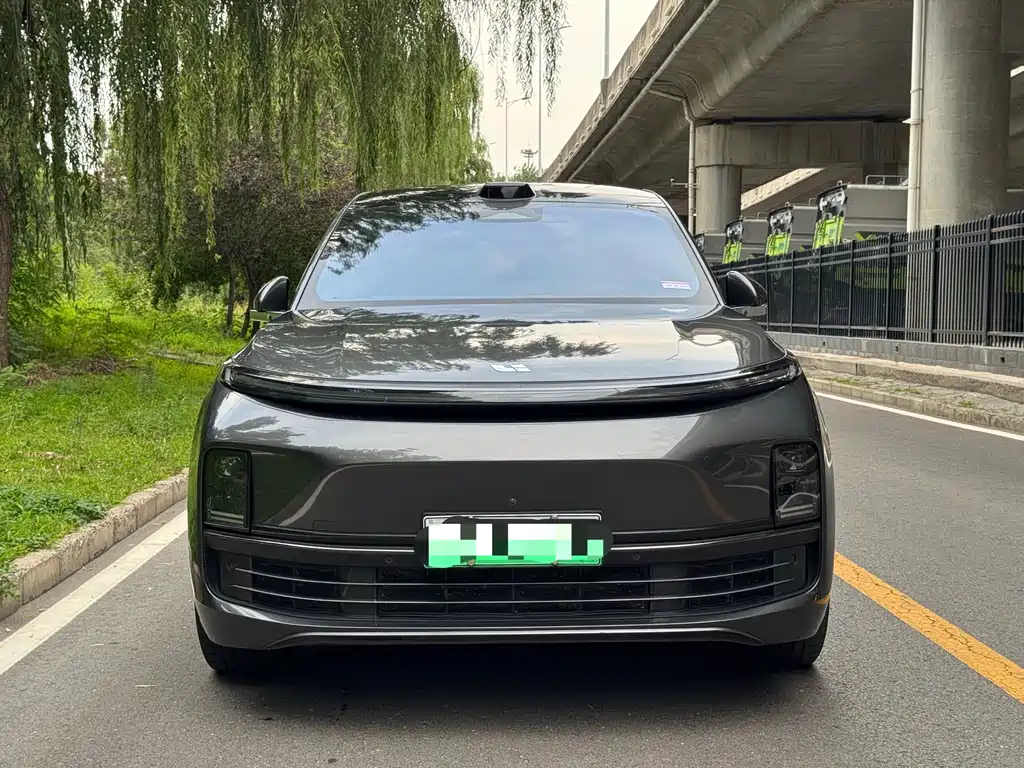 Li Auto Li L8 2023