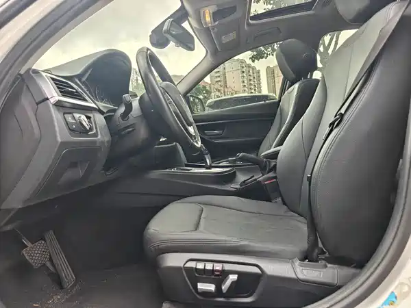 BMW 3 Series 2017