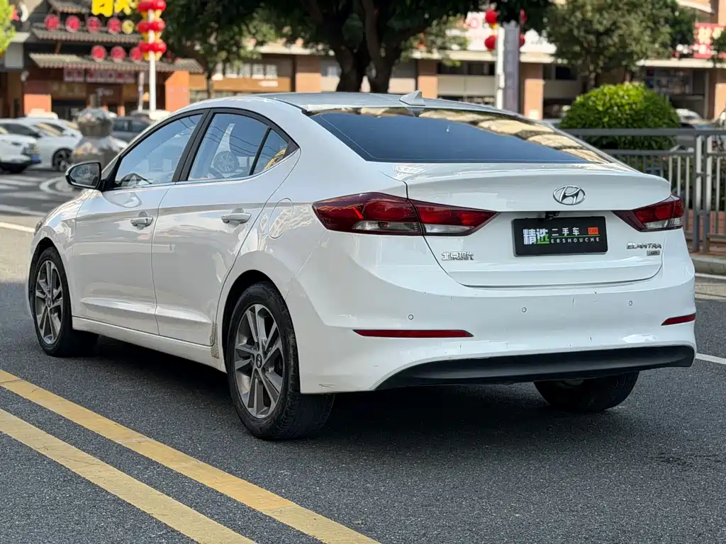 Hyundai Celesta 2016 — фото 13