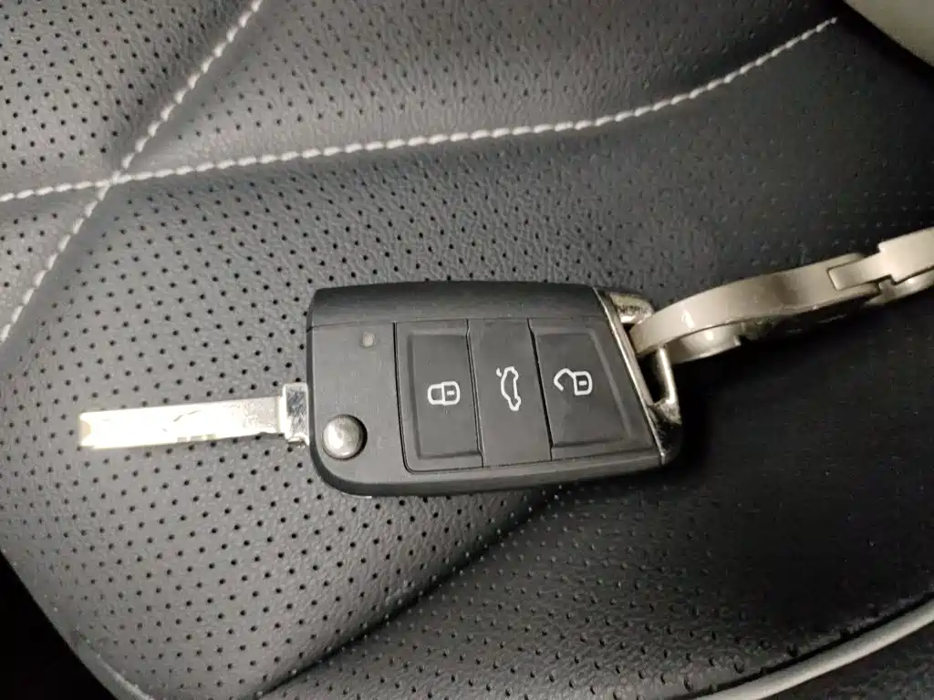 Volkswagen Tiguan L 2023 — фото 17