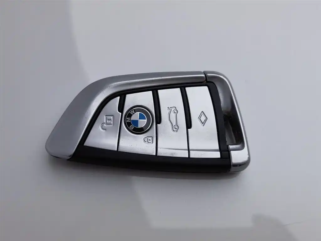 BMW 5 Series 2020 — фото 19
