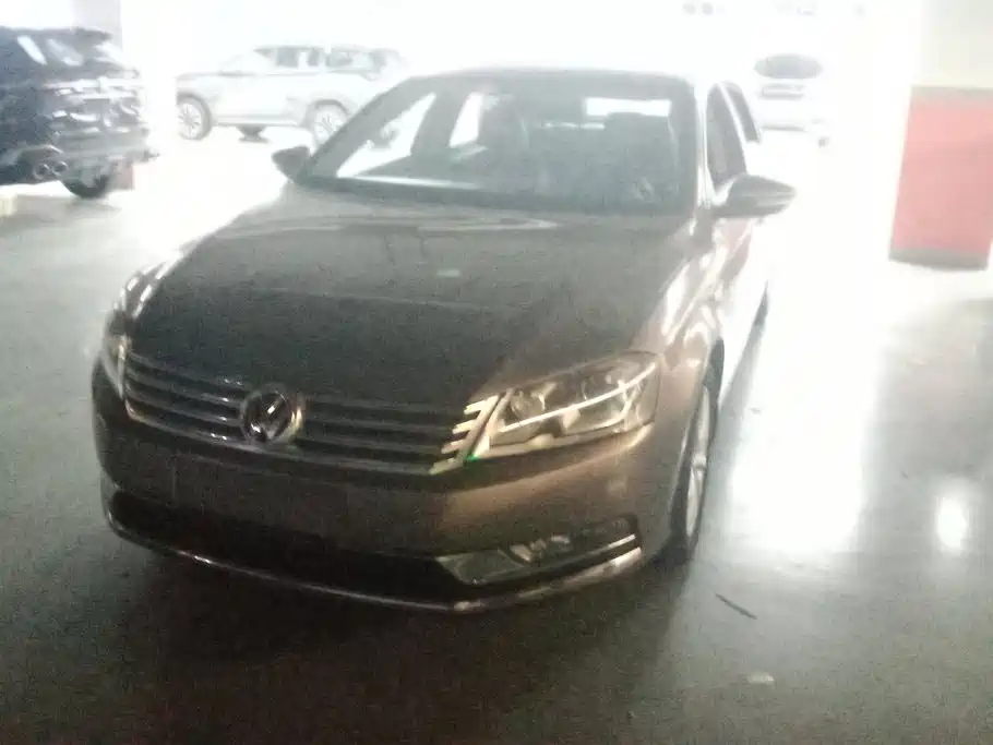 Volkswagen Magotan 2015