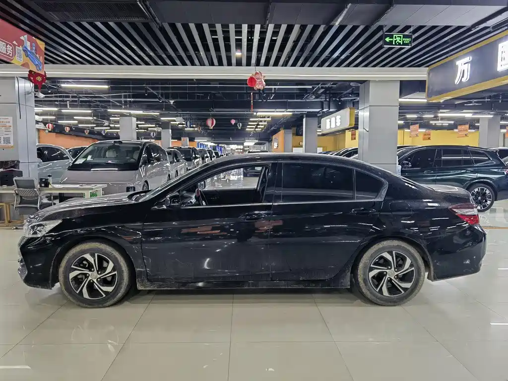 Honda Accord 2017 — фото 3