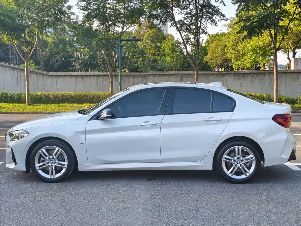 BMW 1 Series 2023