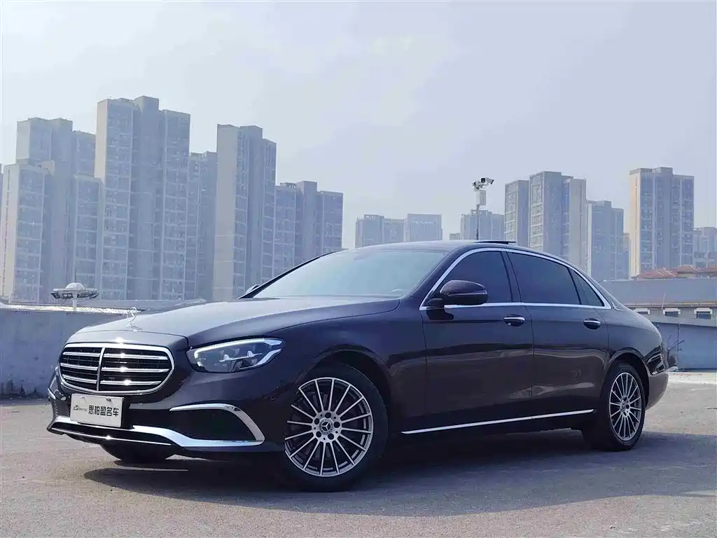Mercedes-Benz E-Class 2023 — фото 1