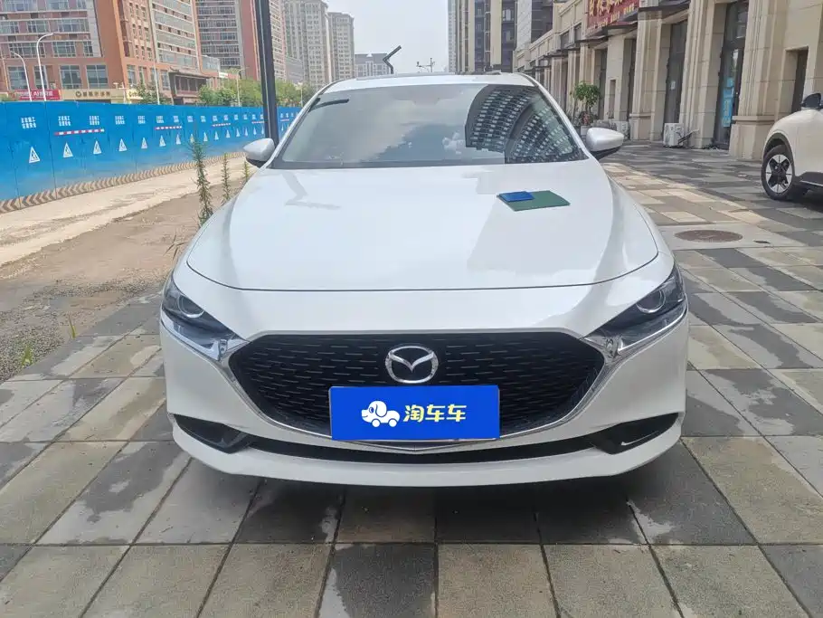 Mazda 3 Axela 2023