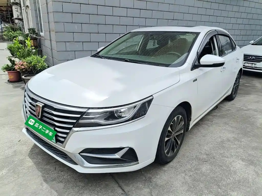 Roewe i6 New Energy 2020 — фото 1