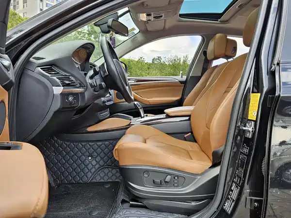 BMW X6 2011