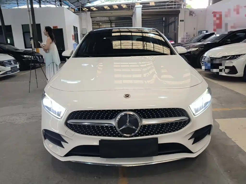 Mercedes-Benz A-Class 2021 — фото 3