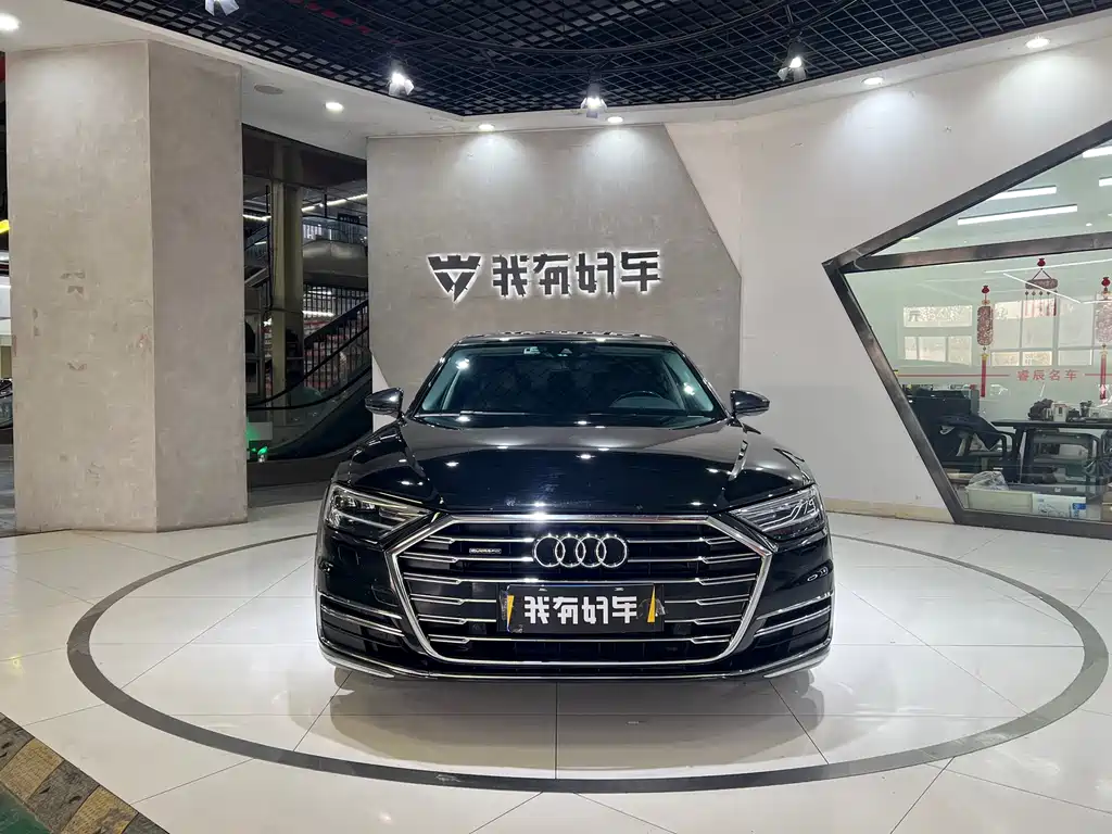Audi A8 2021 — фото 2