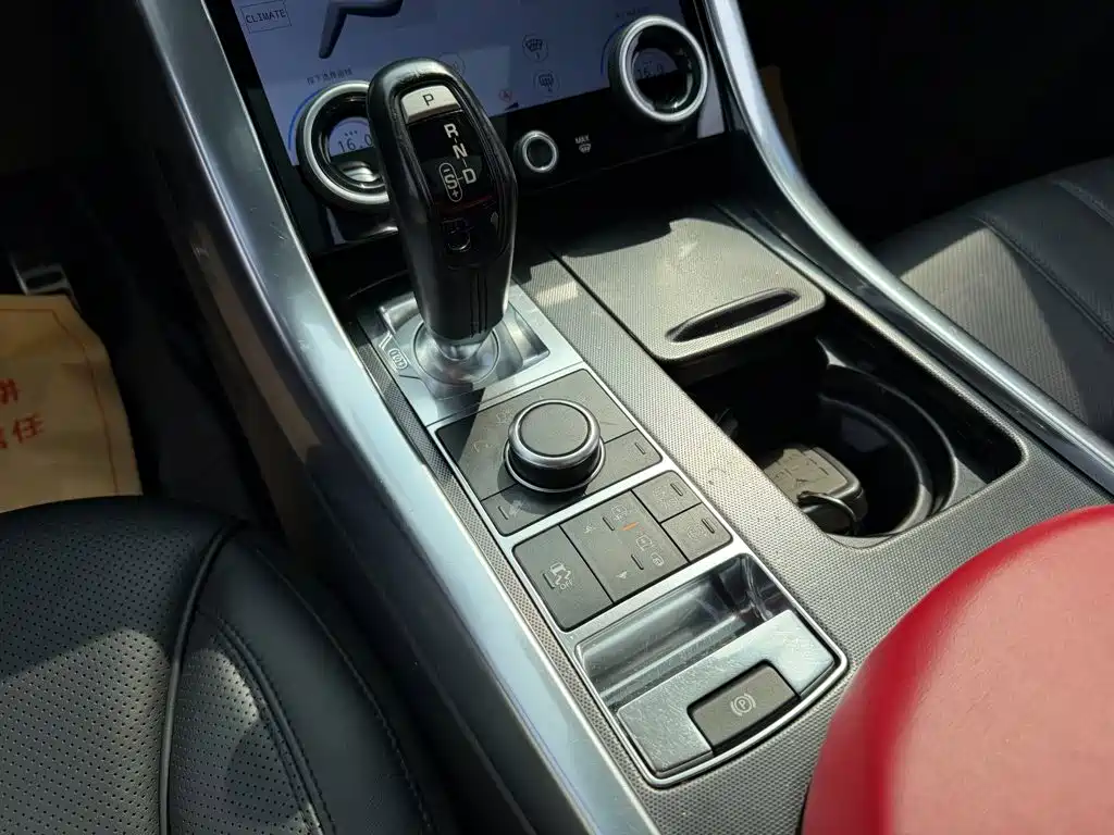 Land Rover Range Rover Sport 2013 — фото 9