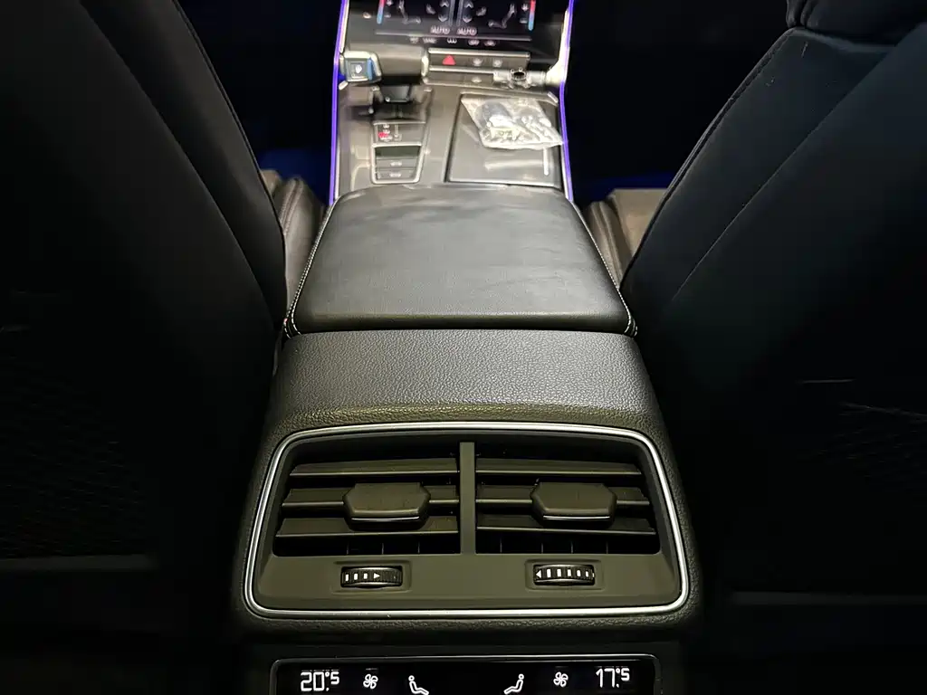 Audi A6L 2021 — фото 12