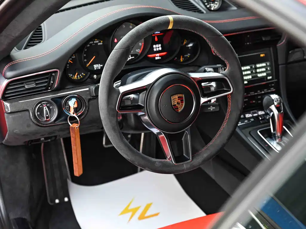 Porsche 911 2017