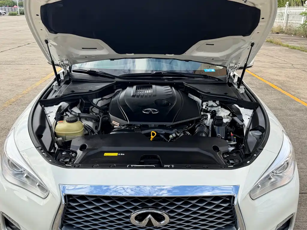 Infiniti Q50L 2019 — фото 19