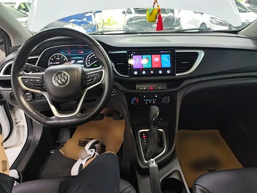 Buick Excelle 2018 — фото 10