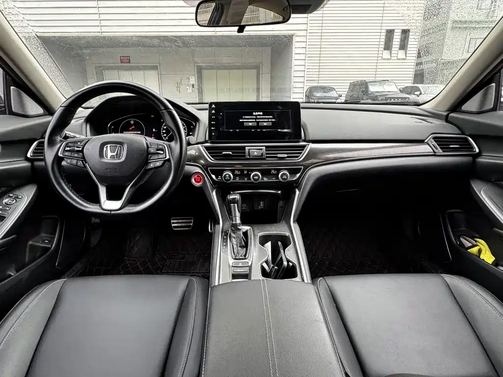 Honda Accord 2023 — фото 15