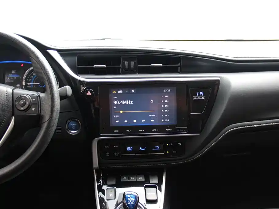 Toyota Corolla 2019 — фото 16