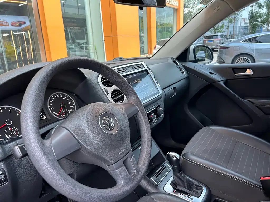 Volkswagen Tiguan 2017 — фото 20