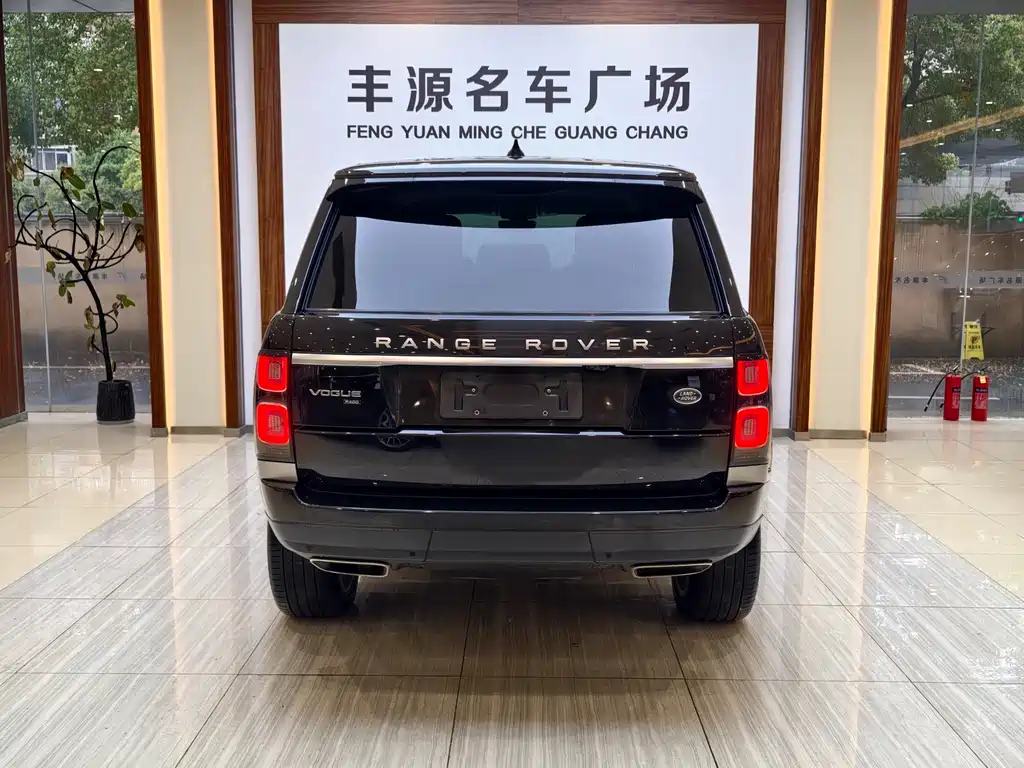 Land Rover Range Rover 2021 — фото 29