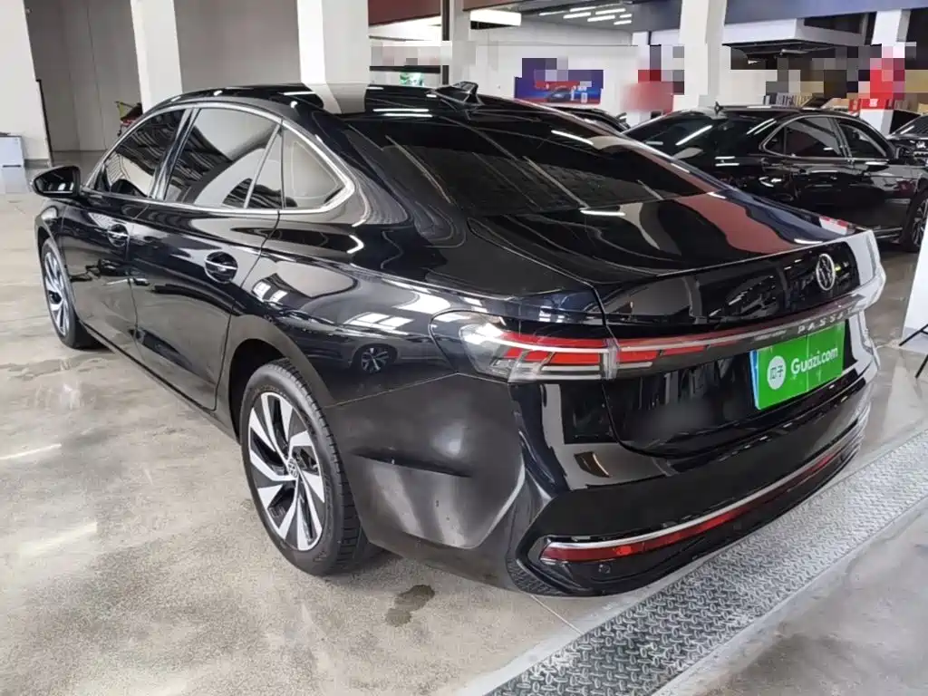 Volkswagen Passat 2025