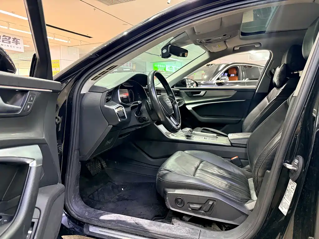 Audi A6L 2022